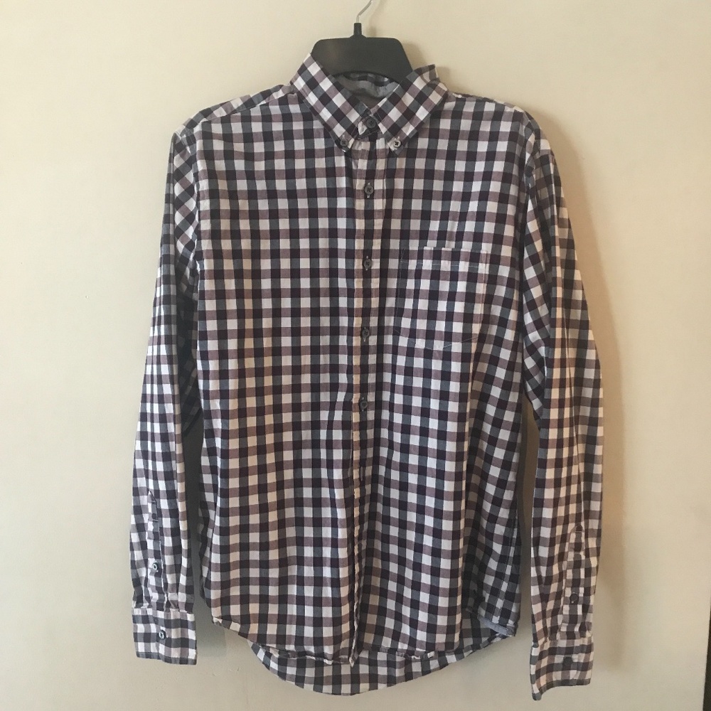 American Eagle Outfitters Button Down Striped Shirt. Medium